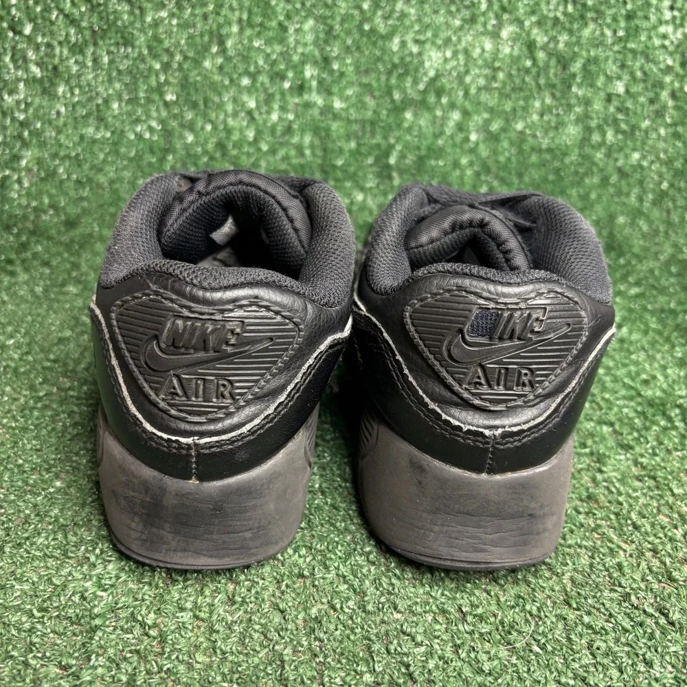 Nike Air Max 90 LTR Leather CD6867-001 Low Top Sneakers Triple Black Youth Sz 3Y
